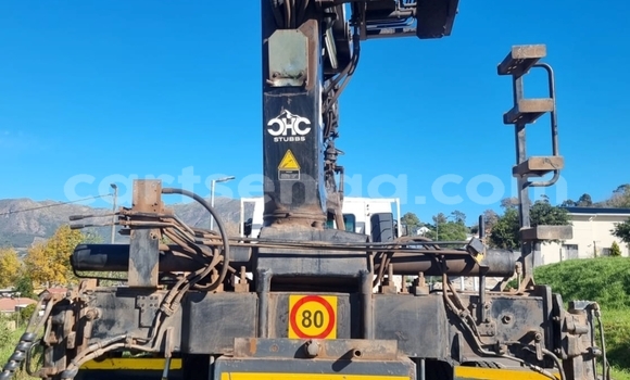Buy Used Caterpillar 120 White Truck in Mbabane in Manzini Buy Used Caterpillar 120 White Truck in Mbabane in Manzini