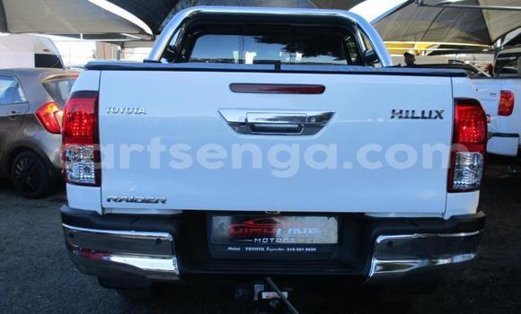 Buy Used Toyota Hilux White Car in Manzini in Manzini Buy Used Toyota Hilux White Car in Manzini in Manzini