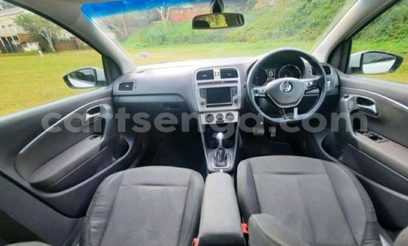 Nunua Ilio tumika Volkswagen Polo White Gari ndani ya Manzini nchini Manzini Nunua Ilio tumika Volkswagen Polo White Gari ndani ya Manzini nchini Manzini
