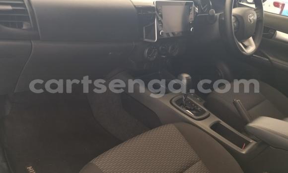 Buy Used Toyota Hilux Silver Car in Mbabane in Manzini Buy Used Toyota Hilux Silver Car in Mbabane in Manzini