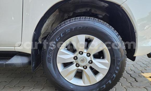 Buy Used Toyota Hilux White Car in Ezulwini in Hhohho Buy Used Toyota Hilux White Car in Ezulwini in Hhohho