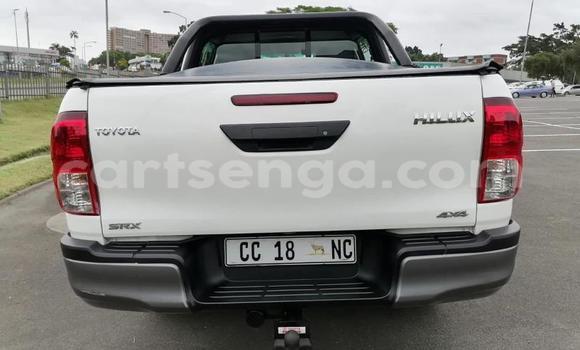 Acheter Occasion Voiture Toyota Hilux Blanc à Mbabane, Manzini Acheter Occasion Voiture Toyota Hilux Blanc à Mbabane, Manzini