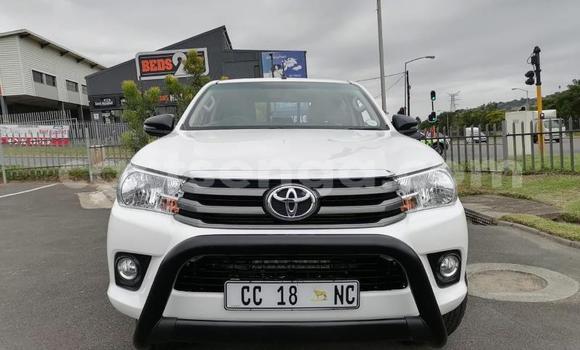 Acheter Occasion Voiture Toyota Hilux Blanc à Mbabane, Manzini Acheter Occasion Voiture Toyota Hilux Blanc à Mbabane, Manzini