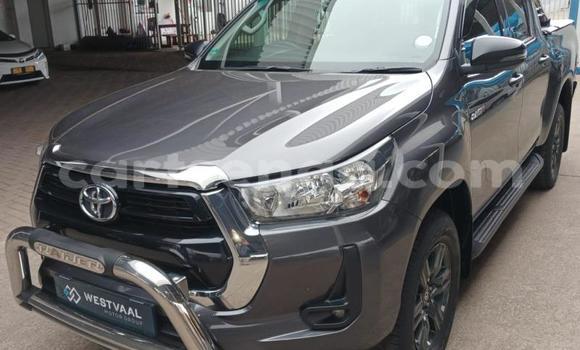 Buy Used Toyota Hilux Black Car in Mbabane in Manzini Buy Used Toyota Hilux Black Car in Mbabane in Manzini