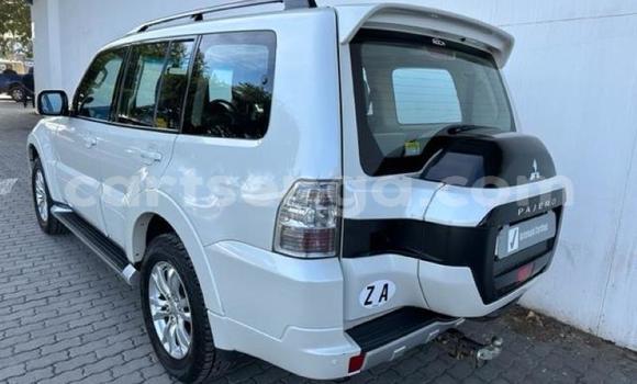 Buy Used Mitsubishi Pajero White Car in Mbabane in Manzini Buy Used Mitsubishi Pajero White Car in Mbabane in Manzini