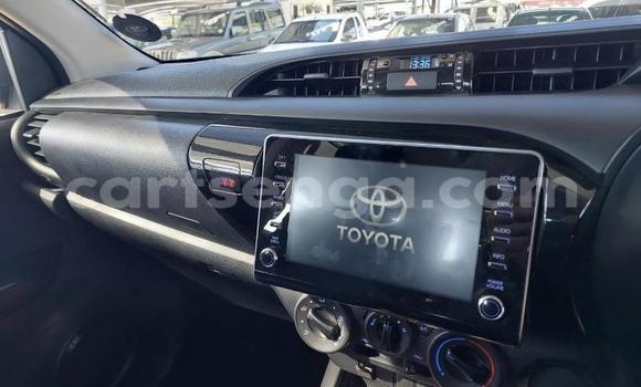 Buy Used Toyota Hilux Silver Car in Mbabane in Manzini Buy Used Toyota Hilux Silver Car in Mbabane in Manzini