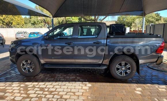 Buy Used Toyota Hilux Silver Car in Mbabane in Manzini Buy Used Toyota Hilux Silver Car in Mbabane in Manzini