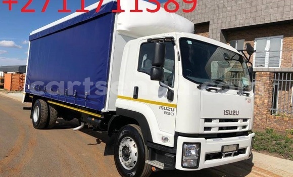 Buy Used Isuzu Bighorn White Truck in Mbabane in Manzini