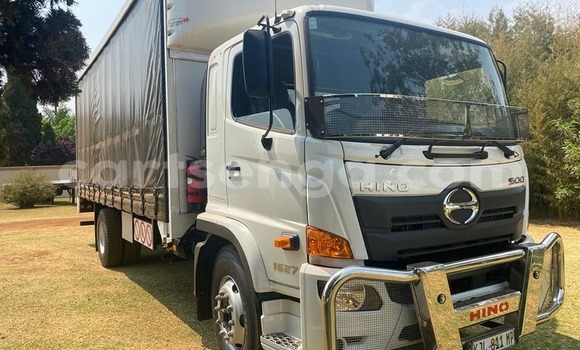 Buy Used Hino 300 Series White Truck in Mbabane in Manzini Buy Used Hino 300 Series White Truck in Mbabane in Manzini