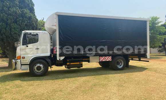 Buy Used Hino 300 Series White Truck in Mbabane in Manzini Buy Used Hino 300 Series White Truck in Mbabane in Manzini