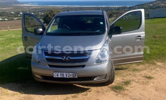 Acheter Occasion Voiture Hyundai H1 Gris à Mbabane, Manzini Acheter Occasion Voiture Hyundai H1 Gris à Mbabane, Manzini