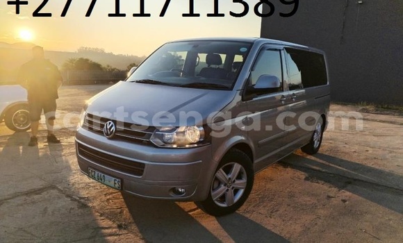 Buy Used Volkswagen Caravelle Silver Car in Mbabane in Manzini Buy Used Volkswagen Caravelle Silver Car in Mbabane in Manzini
