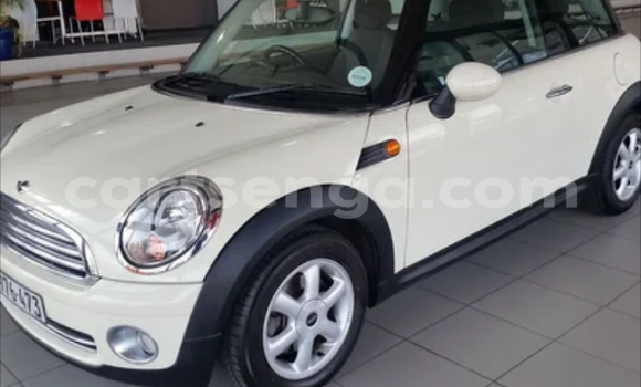 Buy Used MINI Cooper White Car in Bhunya in Manzini