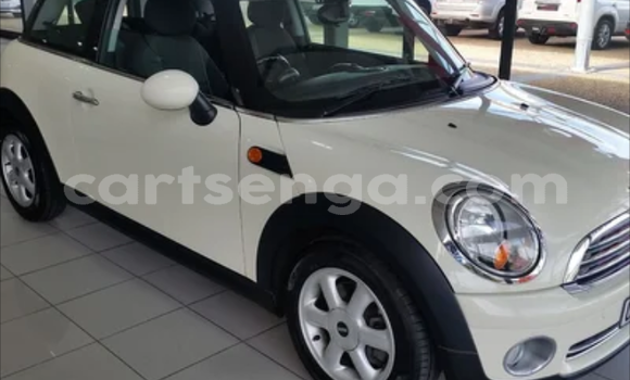 Acheter Occasion Voiture MINI Cooper Blanc à Bhunya, Manzini Acheter Occasion Voiture MINI Cooper Blanc à Bhunya, Manzini