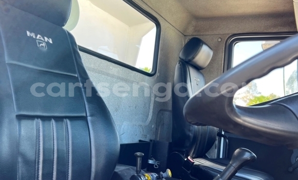 Nunua Ilio tumika Man Silent White Lori ndani ya Mbabane nchini Manzini Nunua Ilio tumika Man Silent White Lori ndani ya Mbabane nchini Manzini