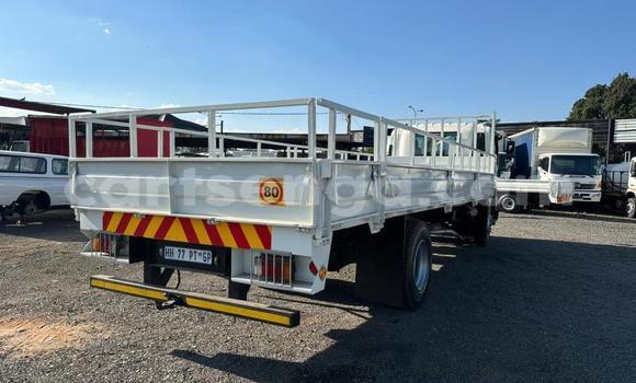 Acheter Occasion Utilitaire Isuzu FTR 850 Blanc à Mbabane, Manzini Acheter Occasion Utilitaire Isuzu FTR 850 Blanc à Mbabane, Manzini