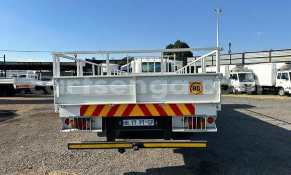Acheter Occasion Utilitaire Isuzu FTR 850 Blanc à Mbabane, Manzini Acheter Occasion Utilitaire Isuzu FTR 850 Blanc à Mbabane, Manzini