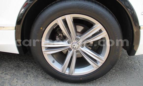 Buy Used Volkswagen Tiguan White Car in Ezulwini in Hhohho Buy Used Volkswagen Tiguan White Car in Ezulwini in Hhohho