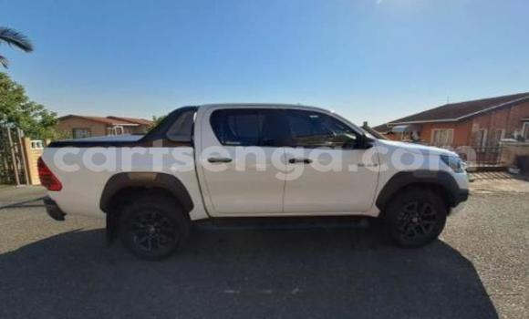 Acheter Occasion Voiture Toyota Hilux Blanc à Mbabane, Manzini Acheter Occasion Voiture Toyota Hilux Blanc à Mbabane, Manzini
