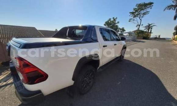 Acheter Occasion Voiture Toyota Hilux Blanc à Mbabane, Manzini Acheter Occasion Voiture Toyota Hilux Blanc à Mbabane, Manzini