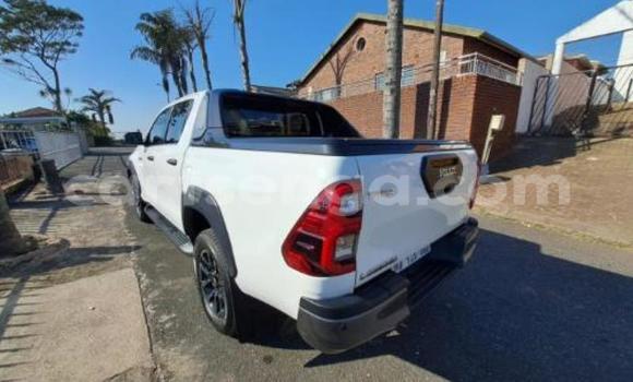 Acheter Occasion Voiture Toyota Hilux Blanc à Mbabane, Manzini Acheter Occasion Voiture Toyota Hilux Blanc à Mbabane, Manzini