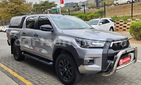 Nunua Ilio tumika Toyota Hilux Silver Gari ndani ya Ezulwini nchini Hhohho