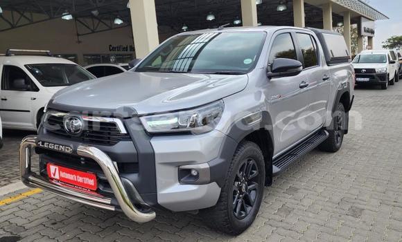 Buy Used Toyota Hilux Silver Car in Ezulwini in Hhohho Buy Used Toyota Hilux Silver Car in Ezulwini in Hhohho