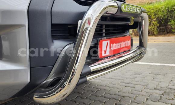 Buy Used Toyota Hilux Silver Car in Ezulwini in Hhohho Buy Used Toyota Hilux Silver Car in Ezulwini in Hhohho