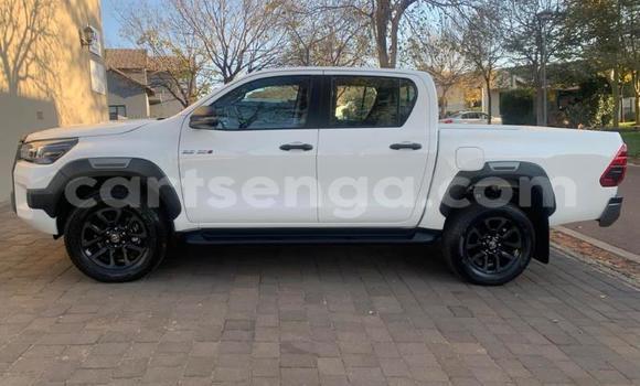 Acheter Occasion Voiture Toyota Hilux Blanc à Mbabane, Manzini Acheter Occasion Voiture Toyota Hilux Blanc à Mbabane, Manzini
