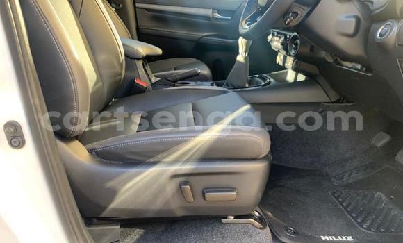 Acheter Occasion Voiture Toyota Hilux Blanc à Mbabane, Manzini Acheter Occasion Voiture Toyota Hilux Blanc à Mbabane, Manzini