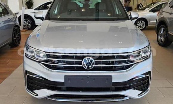 Buy Used Volkswagen Tiguan Silver Car in Ezulwini in Hhohho Buy Used Volkswagen Tiguan Silver Car in Ezulwini in Hhohho