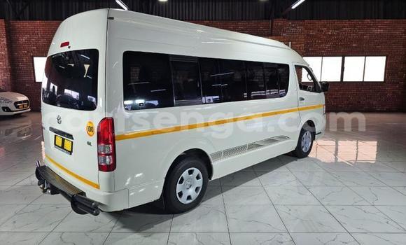 Buy Used Toyota 4Runner White Car in Mbabane in Manzini Buy Used Toyota 4Runner White Car in Mbabane in Manzini