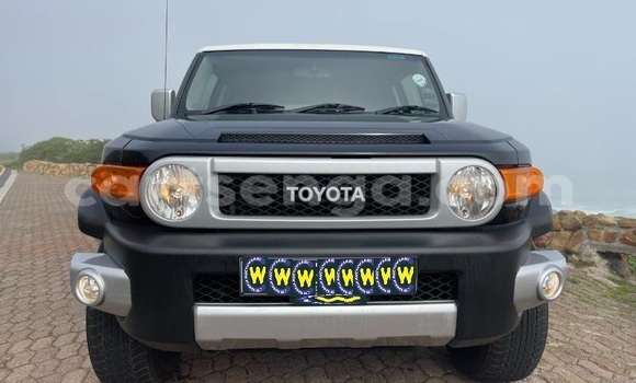 Buy Used Toyota FJ Cruiser Black Car in Mbabane in Manzini Buy Used Toyota FJ Cruiser Black Car in Mbabane in Manzini