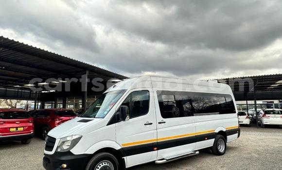 Acheter Occasion Utilitaire Mercedes‒Benz Sprinter Blanc à Big Bend, Lubombo Acheter Occasion Utilitaire Mercedes‒Benz Sprinter Blanc à Big Bend, Lubombo