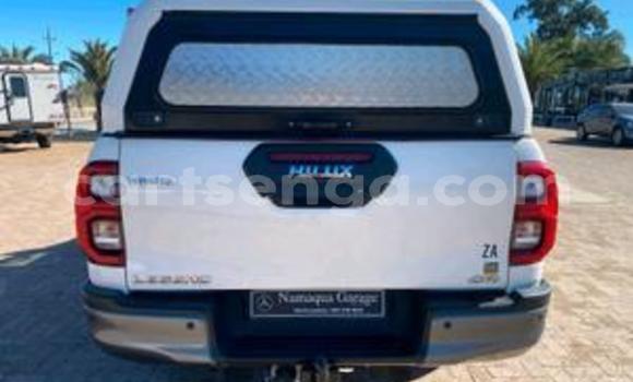 Acheter Occasion Voiture Toyota Hilux Blanc à Big Bend, Lubombo District Acheter Occasion Voiture Toyota Hilux Blanc à Big Bend, Lubombo District