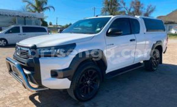 Acheter Occasion Voiture Toyota Hilux Blanc à Big Bend, Lubombo District Acheter Occasion Voiture Toyota Hilux Blanc à Big Bend, Lubombo District