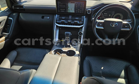 Nunua Ilio tumika Toyota Land Cruiser Prado Silver Gari ndani ya Big Bend nchini Wilaya ya Lubombo Nunua Ilio tumika Toyota Land Cruiser Prado Silver Gari ndani ya Big Bend nchini Wilaya ya Lubombo