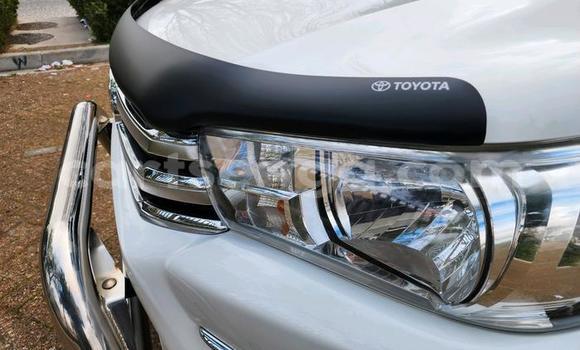 Acheter Occasion Voiture Toyota Hilux Blanc à Big Bend, Lubombo District Acheter Occasion Voiture Toyota Hilux Blanc à Big Bend, Lubombo District