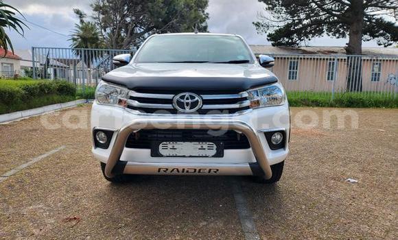 Acheter Occasion Voiture Toyota Hilux Blanc à Big Bend, Lubombo District Acheter Occasion Voiture Toyota Hilux Blanc à Big Bend, Lubombo District