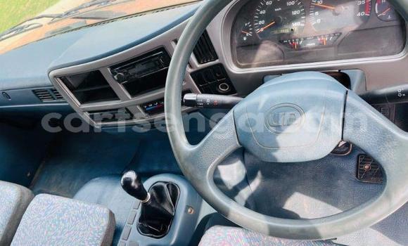 Acheter Occasion Utilitaire Nissan UD Blanc à Big Bend, Lubombo District Acheter Occasion Utilitaire Nissan UD Blanc à Big Bend, Lubombo District