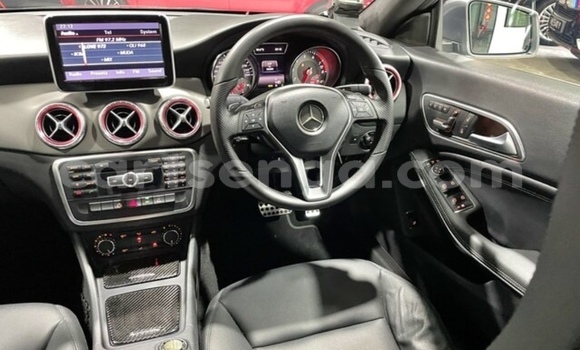 Nunua Ilio tumika Mercedes‒Benz CLA-klasse Silver Gari ndani ya Big Bend nchini Wilaya ya Lubombo Nunua Ilio tumika Mercedes‒Benz CLA-klasse Silver Gari ndani ya Big Bend nchini Wilaya ya Lubombo