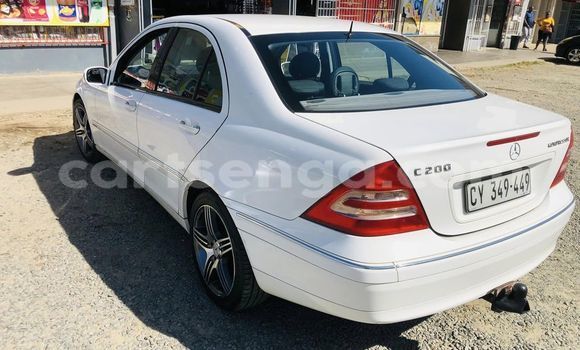 Acheter Occasion Voiture Mercedes-Benz C-Classe Blanc à Mbabane, Manzini Acheter Occasion Voiture Mercedes-Benz C-Classe Blanc à Mbabane, Manzini