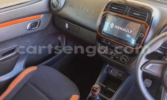 Nunua Ilio tumika Renault KWID Blue Gari ndani ya Big Bend nchini Wilaya ya Lubombo Nunua Ilio tumika Renault KWID Blue Gari ndani ya Big Bend nchini Wilaya ya Lubombo