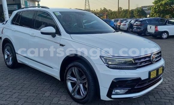 Buy Used Volkswagen Tiguan White Car in Mbabane in Manzini Buy Used Volkswagen Tiguan White Car in Mbabane in Manzini