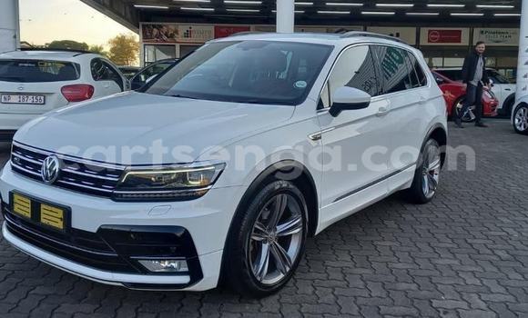 Buy Used Volkswagen Tiguan White Car in Mbabane in Manzini Buy Used Volkswagen Tiguan White Car in Mbabane in Manzini