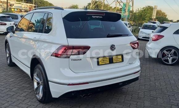 Buy Used Volkswagen Tiguan White Car in Mbabane in Manzini Buy Used Volkswagen Tiguan White Car in Mbabane in Manzini