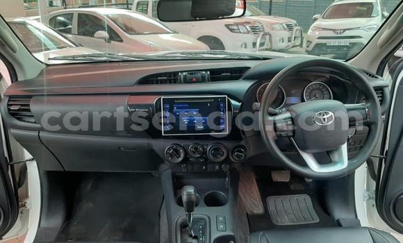 Buy Used Toyota Hilux White Car in Mbabane in Manzini Buy Used Toyota Hilux White Car in Mbabane in Manzini