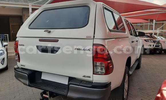 Buy Used Toyota Hilux White Car in Mbabane in Manzini Buy Used Toyota Hilux White Car in Mbabane in Manzini