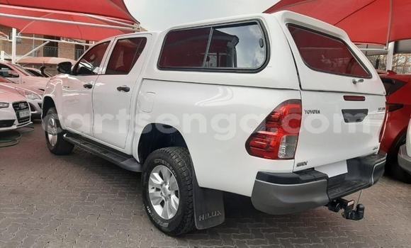 Buy Used Toyota Hilux White Car in Mbabane in Manzini Buy Used Toyota Hilux White Car in Mbabane in Manzini