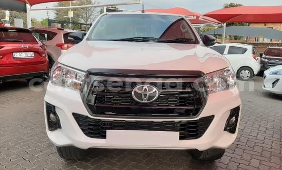 Buy Used Toyota Hilux White Car in Mbabane in Manzini Buy Used Toyota Hilux White Car in Mbabane in Manzini